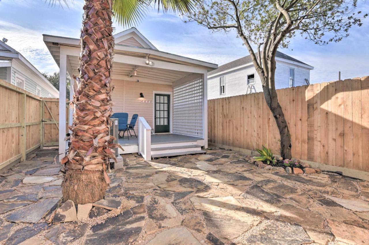 Bright Galveston Cottage Close To Beach And Strand Buitenkant foto